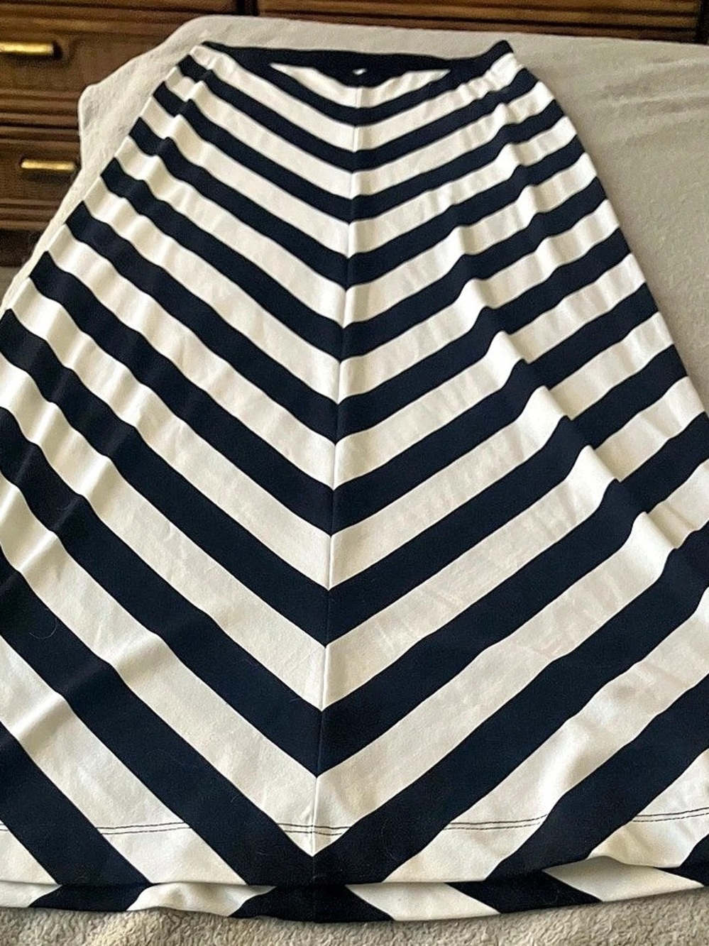 White House Black Market Chevron Stripe Long Maxi Skirt Goth Classy XS